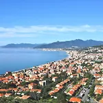 Viale Repubblica 307 8 A Pietra Ligure